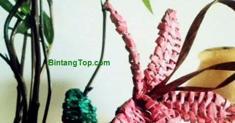 Bunga Lily dari Koran Bekas – Trik Simple Menganyam Kertas - BintangTop.com